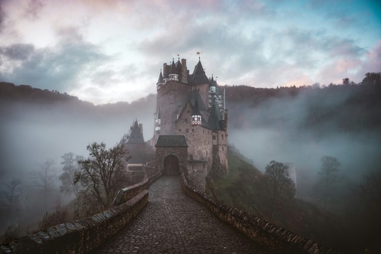 Visiting Burg Eltz: A Practical Guide to Timing, Tours, and Nearby Stops