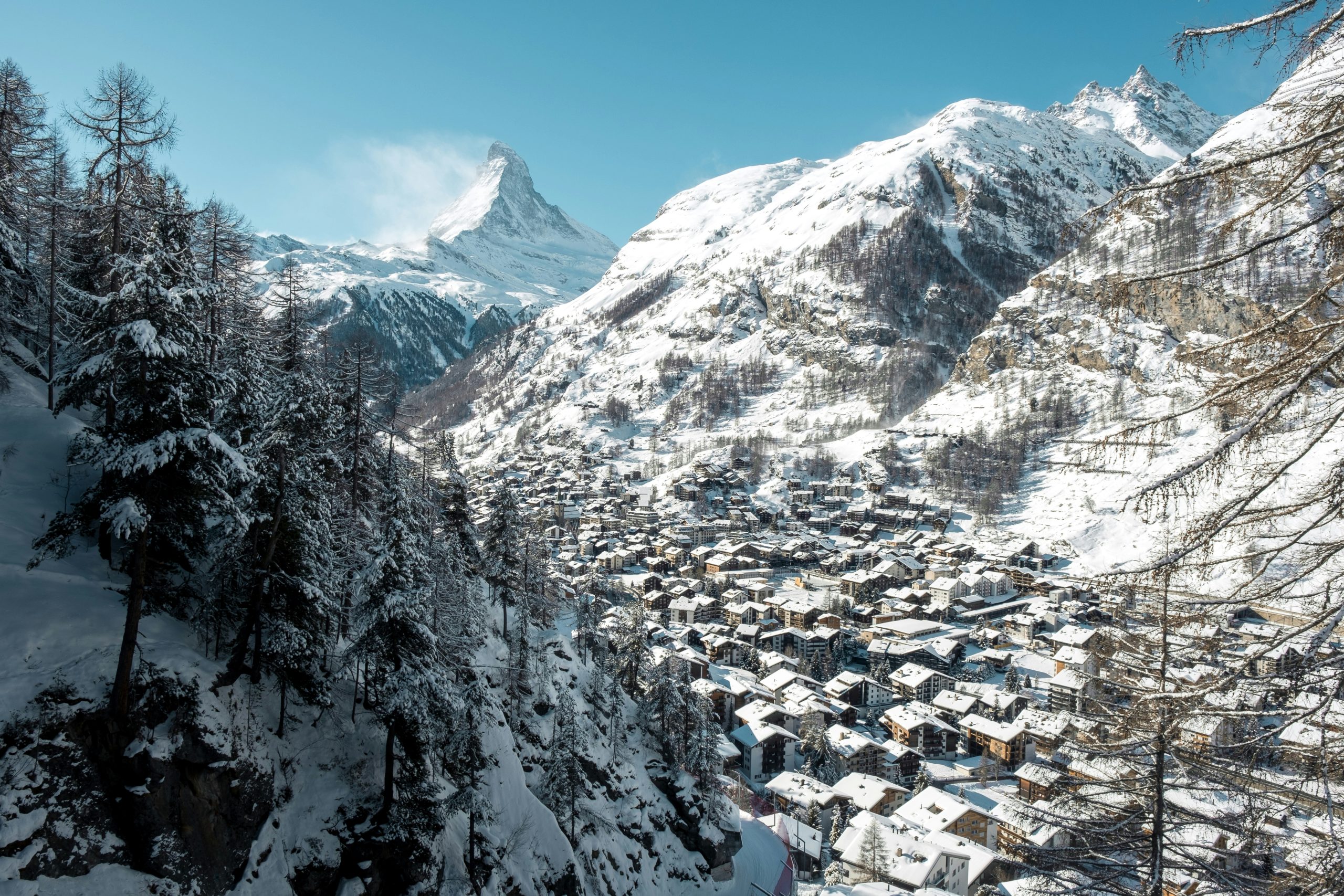 Austria vs Switzerland skiing