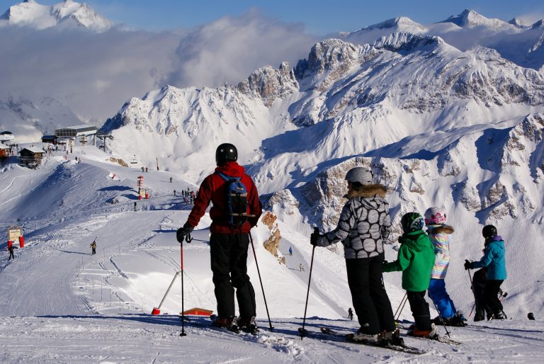 Courchevel vs Méribel